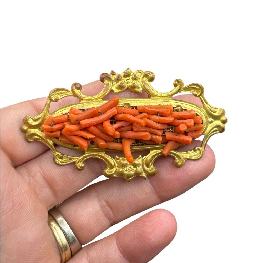 1910 GF Branch Coral Brooch Gold Spezzati Coral Brooch Miriam Haskell Style